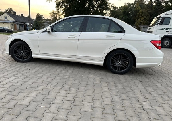 Mercedes-Benz Klasa C cena 39900 przebieg: 270300, rok produkcji 2011 z Grabów nad Prosną małe 211
